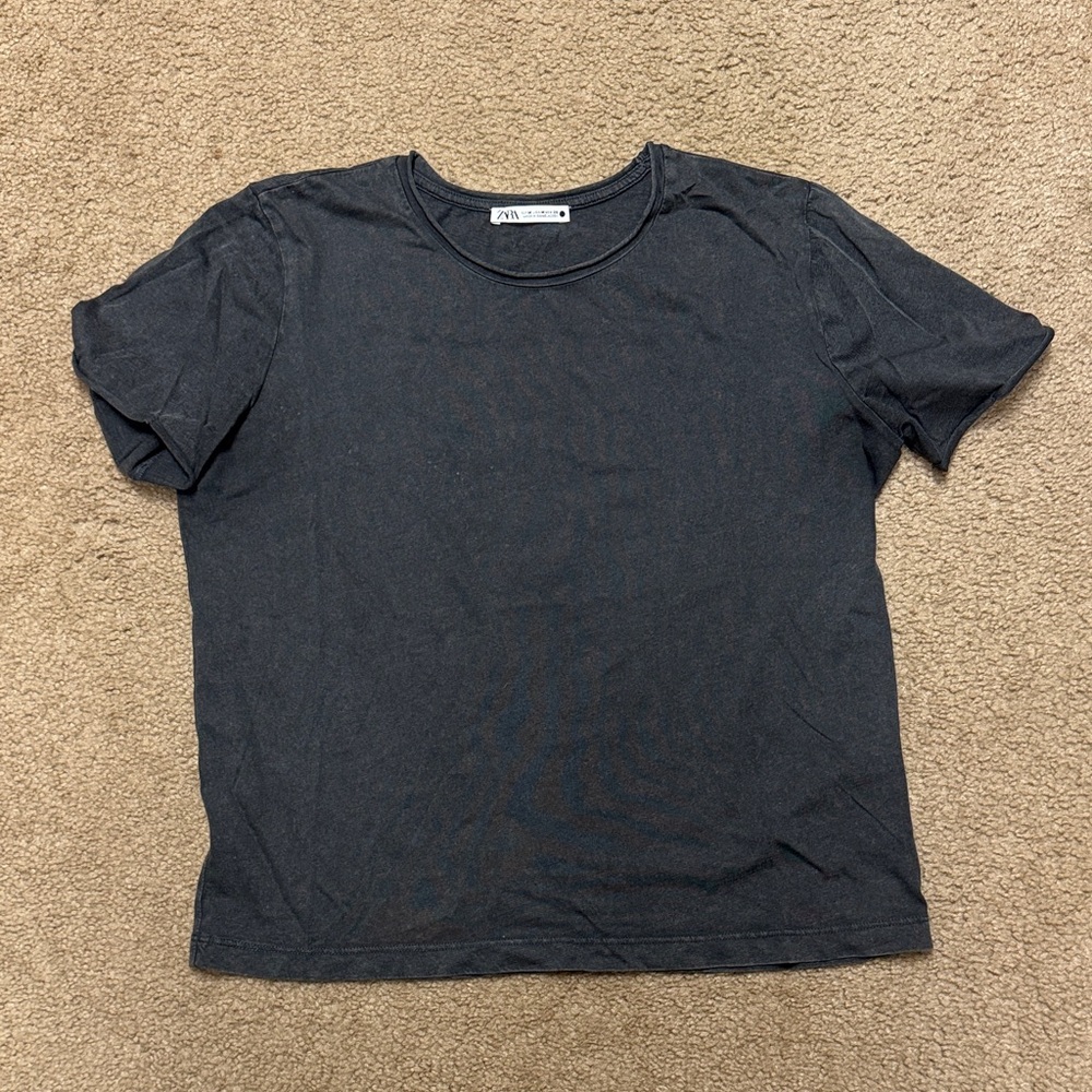 Zara women tshirt. Medium